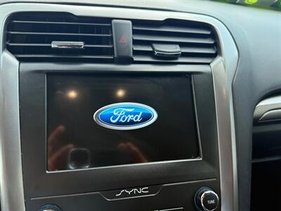 2020 Ford Fusion SE   - Photo 21 - Elkhart, IN 46514