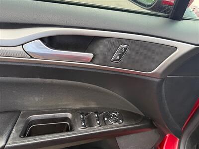 2020 Ford Fusion SE   - Photo 19 - Elkhart, IN 46514