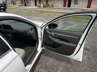 2020 Hyundai SONATA SE   - Photo 18 - Elkhart, IN 46514