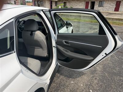 2020 Hyundai SONATA SE   - Photo 15 - Elkhart, IN 46514