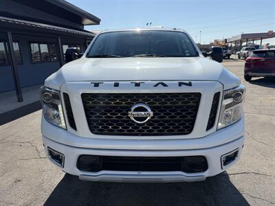 2018 Nissan Titan PRO-4X   - Photo 10 - Elkhart, IN 46514