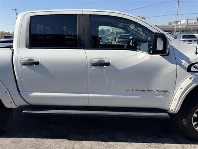 2018 Nissan Titan PRO-4X   - Photo 8 - Elkhart, IN 46514