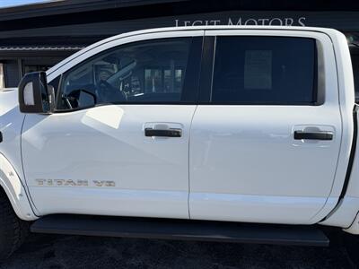 2018 Nissan Titan PRO-4X   - Photo 4 - Elkhart, IN 46514