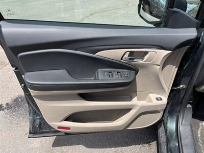 2016 Honda Pilot EX   - Photo 11 - Elkhart, IN 46514