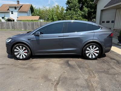 2020 Tesla Model X Performance   - Photo 2 - Elkhart, IN 46514