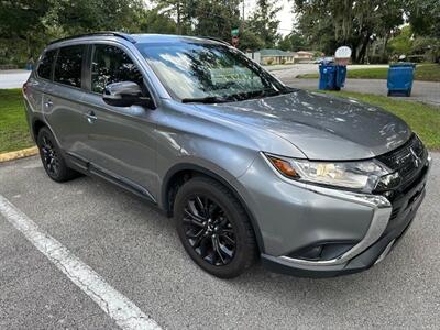 2019 Mitsubishi Outlander LE   - Photo 2 - Jacksonville, FL 32208