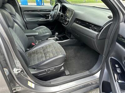 2019 Mitsubishi Outlander LE   - Photo 13 - Jacksonville, FL 32208