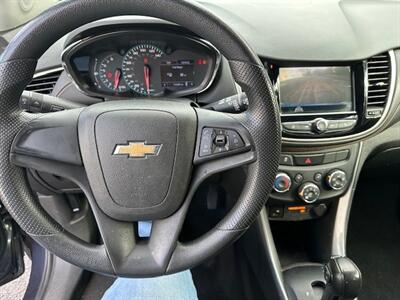 2019 Chevrolet Trax LS - Photo 12 - Jacksonville, FL 32208