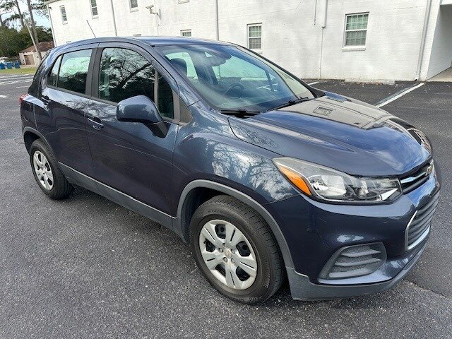 2019 Chevrolet Trax LS   - Photo 1 - Jacksonville, FL 32208