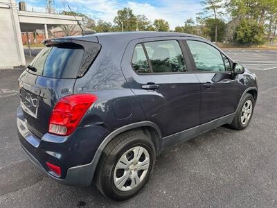 2019 Chevrolet Trax LS - Photo 6 - Jacksonville, FL 32208