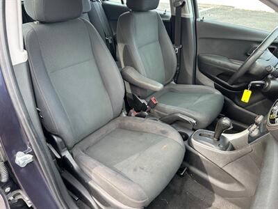 2019 Chevrolet Trax LS - Photo 13 - Jacksonville, FL 32208