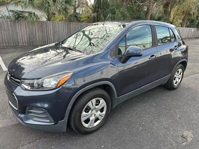 2019 Chevrolet Trax LS - Photo 2 - Jacksonville, FL 32208