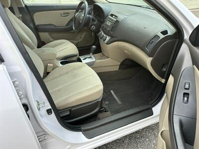2009 Hyundai ELANTRA GLS   - Photo 12 - Jacksonville, FL 32211