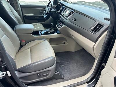 2016 Kia Sedona EX - Photo 13 - Jacksonville, FL 32208