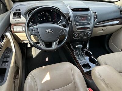 2014 Kia Sorento LX - Photo 10 - Jacksonville, FL 32208