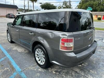 2009 Ford Flex SEL   - Photo 6 - Jacksonville, FL 32208