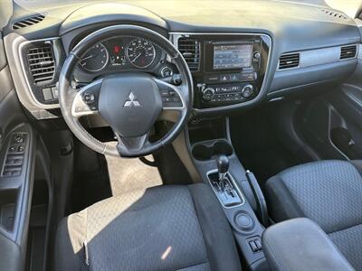 2014 Mitsubishi Outlander SE   - Photo 10 - Jacksonville, FL 32211