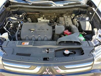 2014 Mitsubishi Outlander SE   - Photo 9 - Jacksonville, FL 32211