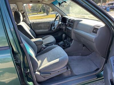 2001 Isuzu Rodeo LSE   - Photo 13 - Jacksonville, FL 32208