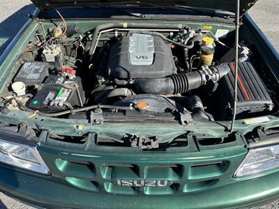 2001 Isuzu Rodeo LSE   - Photo 9 - Jacksonville, FL 32208
