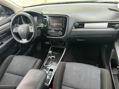 2017 Mitsubishi Outlander SE   - Photo 14 - Jacksonville, FL 32211