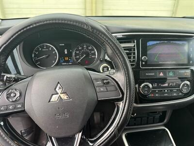 2017 Mitsubishi Outlander SE   - Photo 12 - Jacksonville, FL 32211