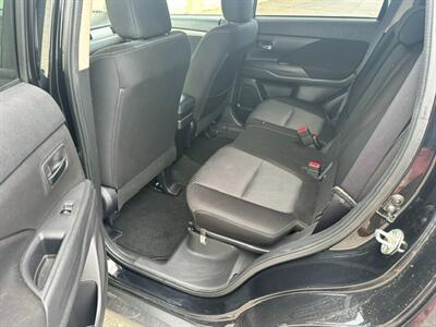 2017 Mitsubishi Outlander SE   - Photo 15 - Jacksonville, FL 32211