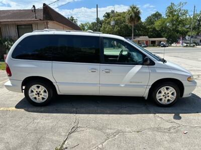 1998 Dodge Caravan SE  Sport - Photo 4 - Jacksonville, FL 32208