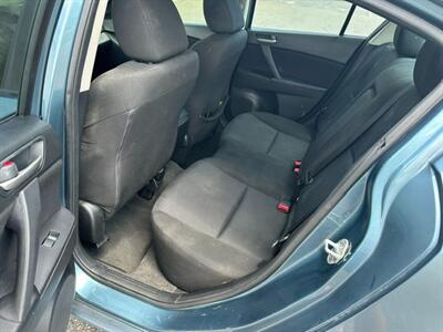 2011 Mazda Mazda3 i Touring - Photo 16 - Jacksonville, FL 32211