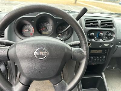 2002 Nissan Frontier XE   - Photo 10 - Jacksonville, FL 32208