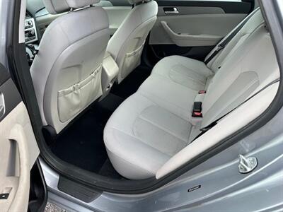 2016 Hyundai SONATA SE   - Photo 15 - Jacksonville, FL 32208