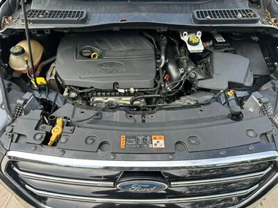 2018 Ford Escape SE - Photo 9 - Jacksonville, FL 32211