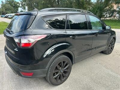 2018 Ford Escape SE - Photo 5 - Jacksonville, FL 32211