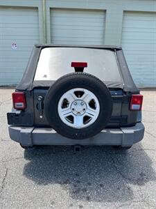 2010 Jeep Wrangler Unlimited Sport   - Photo 8 - Jacksonville, FL 32211