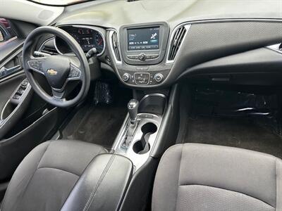 2018 Chevrolet Malibu LT - Photo 14 - Jacksonville, FL 32211
