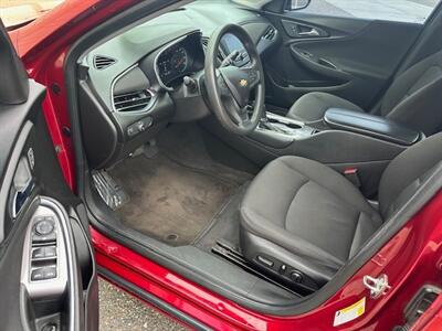 2018 Chevrolet Malibu LT - Photo 11 - Jacksonville, FL 32211