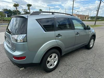 2007 Mitsubishi Outlander ES   - Photo 6 - Jacksonville, FL 32211