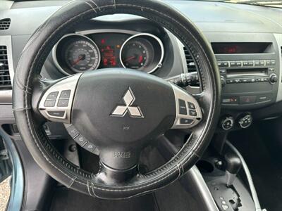 2007 Mitsubishi Outlander ES   - Photo 12 - Jacksonville, FL 32211