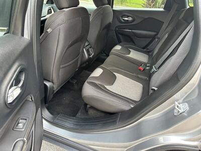 2014 Jeep Cherokee Latitude   - Photo 15 - Jacksonville, FL 32208
