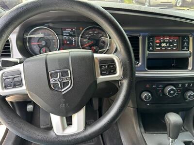 2014 Dodge Charger SE   - Photo 12 - Jacksonville, FL 32211