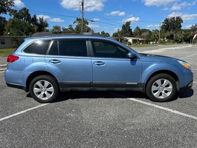 2011 Subaru Outback 2.5i Premium   - Photo 2 - Jacksonville, FL 32208