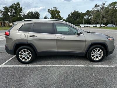 2016 Jeep Cherokee Latitude   - Photo 4 - Jacksonville, FL 32208