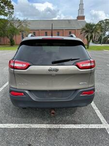 2016 Jeep Cherokee Latitude   - Photo 8 - Jacksonville, FL 32208