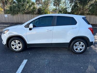 2017 Chevrolet Trax LS   - Photo 3 - Jacksonville, FL 32208