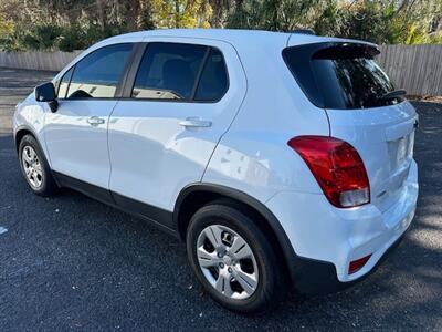 2017 Chevrolet Trax LS   - Photo 5 - Jacksonville, FL 32208