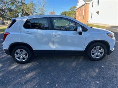 2017 Chevrolet Trax LS   - Photo 4 - Jacksonville, FL 32208