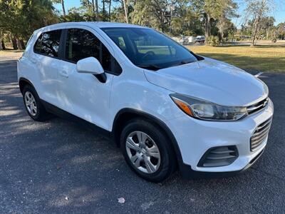 2017 Chevrolet Trax LS   - Photo 2 - Jacksonville, FL 32208