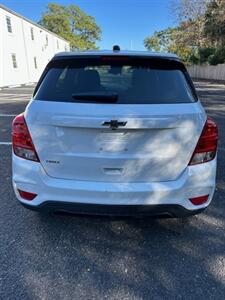 2017 Chevrolet Trax LS   - Photo 8 - Jacksonville, FL 32208