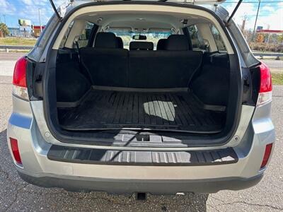 2013 Subaru Outback 2.5i Premium   - Photo 17 - Jacksonville, FL 32211
