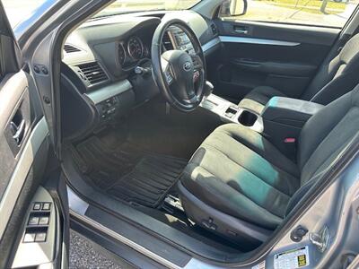 2013 Subaru Outback 2.5i Premium   - Photo 11 - Jacksonville, FL 32211